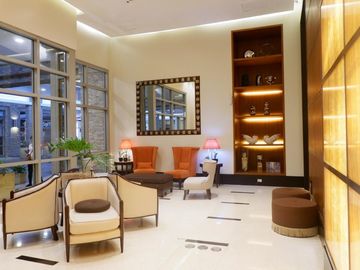 FOR SALE/RENT: 3 Bedroom Unit in The Residences at Greenbelt - Laguna Tower, Makati