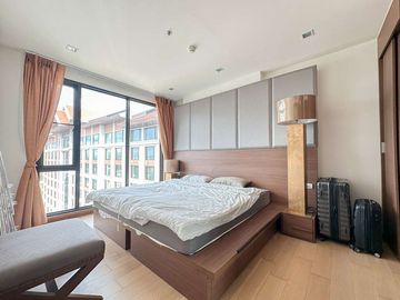 For Sale: The Astra Condo - Fully Decorated Corner Unit with Stunning City View, Including Tenant, in Chang Klan Subdistrict, Mueang Chiang Mai Distri