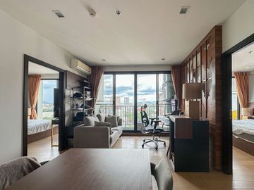 For Sale: The Astra Condo - Fully Decorated Corner Unit with Stunning City View, Including Tenant, in Chang Klan Subdistrict, Mueang Chiang Mai Distri