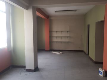 VENTA DE EDIFICIO EN EL CENTRO DE GUAYAQUIL