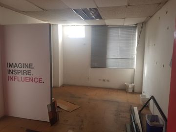 VENTA DE EDIFICIO EN EL CENTRO DE GUAYAQUIL