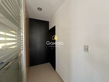 Se VENDE Casa en La Primavera, Barrio San Agustin