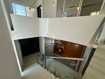 Se VENDE Casa en La Primavera, Barrio San Agustin