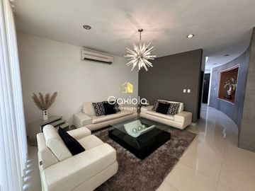 Se VENDE Casa en La Primavera, Barrio San Agustin