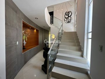 Se VENDE Casa en La Primavera, Barrio San Agustin