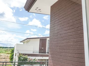 Pre-Selling House and Lot, Complete Finish Turn-Over (BEGONIA Model)