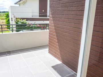 Pre-Selling House and Lot, Complete Finish Turn-Over (BEGONIA Model)