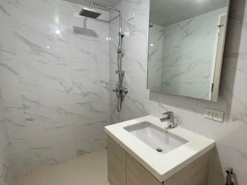 1 Bedroom Loft unit in Mandani Bay Suites Tower 2, Mandaue City