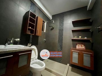 Hermosa casa rentera de venta, Sector Basílica C1180