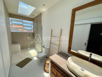 Exclusive 1BR Villa in Berawa Furnished Elegance Perfect for Investment