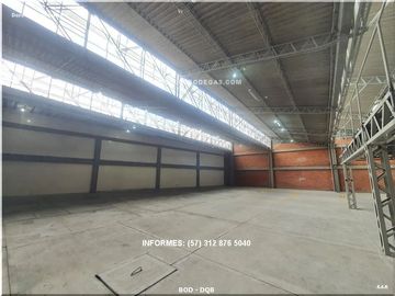 ALQUILER DE BODEGA 1120 DISPONIBLE PARA RENTA CON USO DE SUELOS.