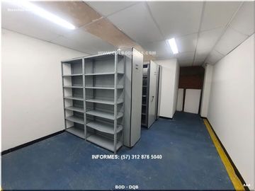 ALQUILER DE BODEGA 1120 DISPONIBLE PARA RENTA CON USO DE SUELOS.