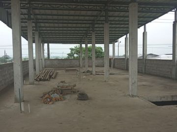 Vendo edificio comercial en Babahoyo