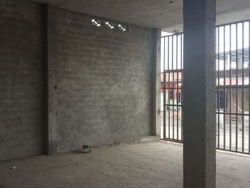 Vendo edificio comercial en Babahoyo