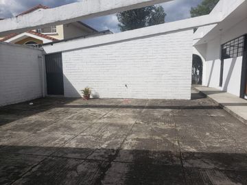 VENTA PROPIEDAD INDEPENDIENTE URB. LOS ÁNGELES SECTOR LA ESPE