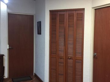 CASA EN CALLE PRIVADA (EXCELENTE UBICACIÓN)