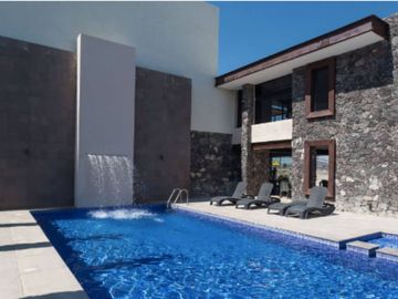 Residencia rooftop y Jardín, con ventanales, espacios amplios, pre-construcción, Zibata venta, Queretaro.