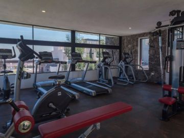 Residencia rooftop y Jardín, con ventanales, espacios amplios, pre-construcción, Zibata venta, Queretaro.