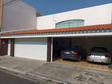 CASA EN VENTA EN COSTA DE ORO