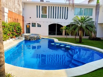 CASA EN VENTA EN COSTA DE ORO