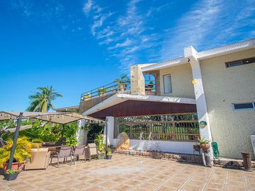 VENTA- Casa en Fraccionamiento El Cid, Mazatlan, Sinaloa