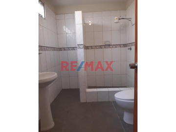 Ocasion Venta Departamento 1Er Piso 3 Hab/ 2 Baños Lavanderia Cochera 186M2 Espalda Cdra 7 Av Santa Rosa La Perla