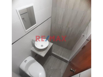 Ocasion Venta Departamento 1Er Piso 3 Hab/ 2 Baños Lavanderia Cochera 186M2 Espalda Cdra 7 Av Santa Rosa La Perla