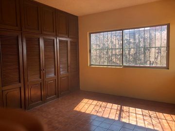 Residencia Céntrica, Zona Teatro del Estado. Excelente ubicación en Venta
