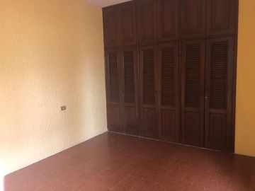 Residencia Céntrica, Zona Teatro del Estado. Excelente ubicación en Venta