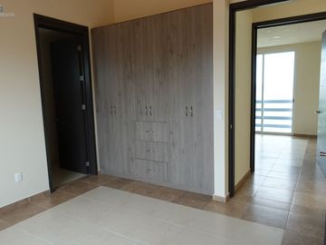 ESPECTACULAR casa dentro de fraccionamiento RESIDENCIAL