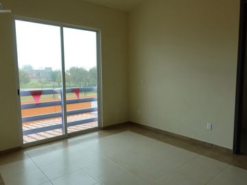 ESPECTACULAR casa dentro de fraccionamiento RESIDENCIAL