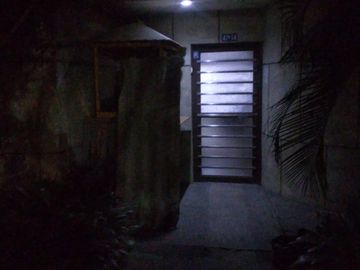 se vende casa esquinera para remodelar en la flora- norte