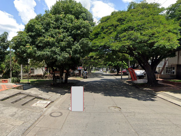 se vende casa esquinera para remodelar en la flora- norte