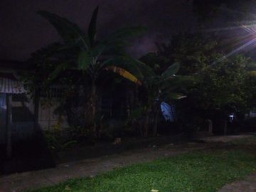 se vende casa esquinera para remodelar en la flora- norte