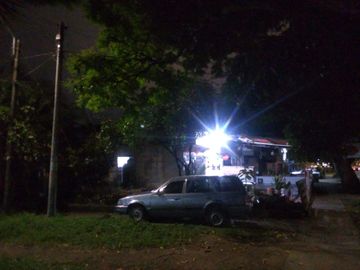se vende casa esquinera para remodelar en la flora- norte