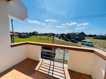 PRE SELLING AFFORDABLE HOUSES IN PAMPANGA  IDEAL FOR YOUR PROVINCIAL HOME