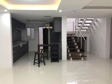 2-Storey House and Lot For Sale in Multinational Village Paranaque Near NAIA