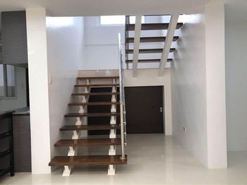 2-Storey House and Lot For Sale in Multinational Village Paranaque Near NAIA