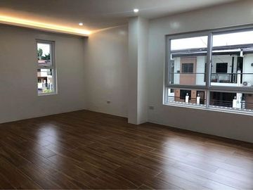 2-Storey House and Lot For Sale in Multinational Village Paranaque Near NAIA