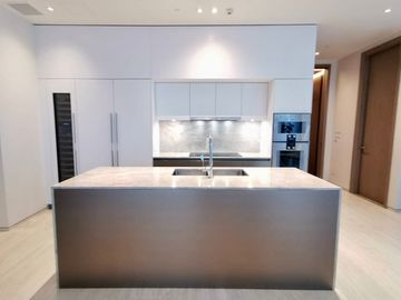 Scope Langsuan 2bed: 2bed 2.5bath 166sqm. 116,000,000 Am: 065619----