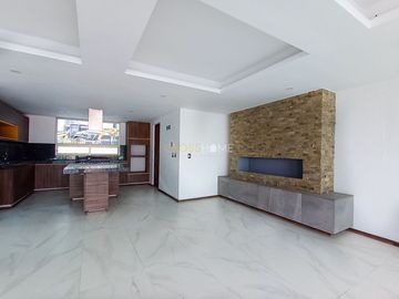 CASA EN VENTA, JURIQUILLA, QRO.