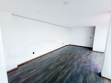 CASA EN VENTA, JURIQUILLA, QRO.