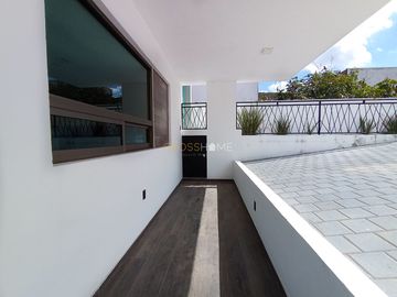 CASA EN VENTA, JURIQUILLA, QRO.