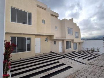 VENTA CASAS EN CONJUNTO VILLAS DE LA HACIENDA SECTOR SANGOLQUI