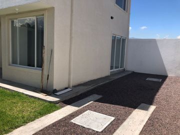 VENTA CASAS EN CONJUNTO VILLAS DE LA HACIENDA SECTOR SANGOLQUI