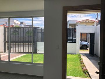 VENTA CASAS EN CONJUNTO VILLAS DE LA HACIENDA SECTOR SANGOLQUI