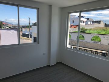 VENTA CASAS EN CONJUNTO VILLAS DE LA HACIENDA SECTOR SANGOLQUI