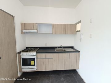Depa en venta en Gustavo Amadero, Vasco de Quiroga CDMX  24-4917MTZ
