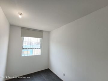 Depa en venta en Gustavo Amadero, Vasco de Quiroga CDMX  24-4917MTZ