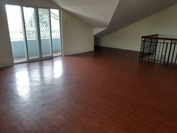 FOR SALE HOUSE AND LOT IN STA.ROSA LAGUNA